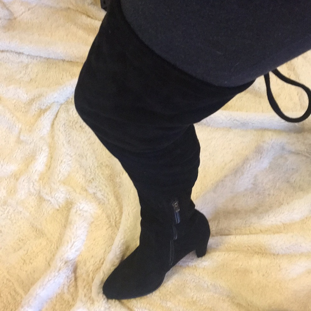 Over knee black suede-like heeled boots